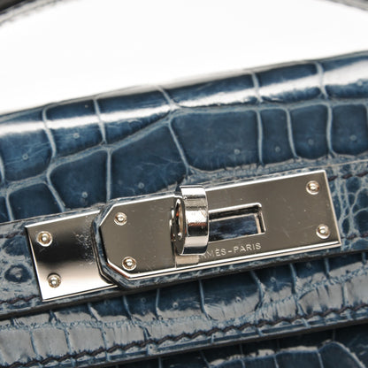 Hermes Shiny Niloticus Crocodile Kelly Cut Pochette Blue Jean 15 of 38