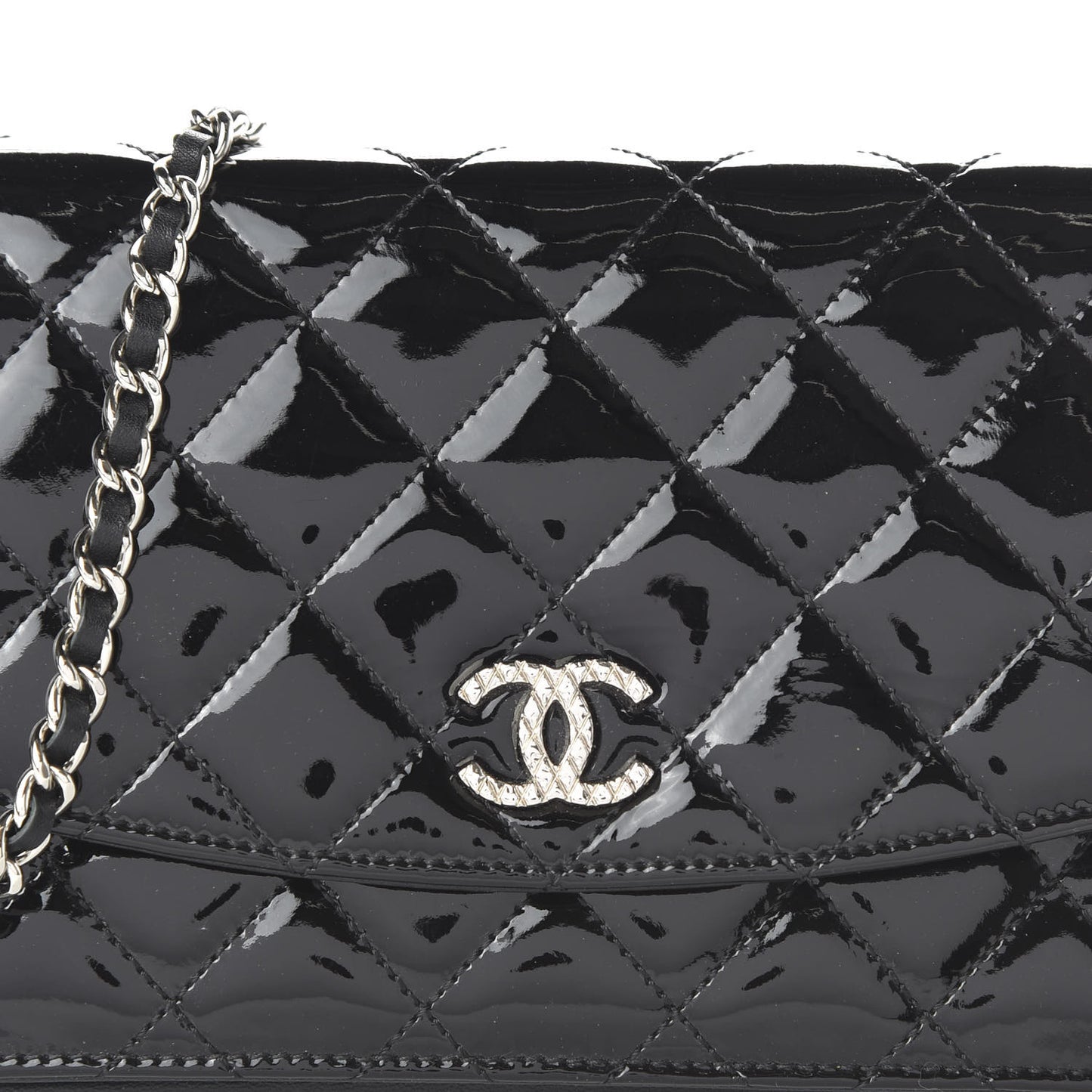 Patent Quilted Brilliant Wallet On Chain WOC Black