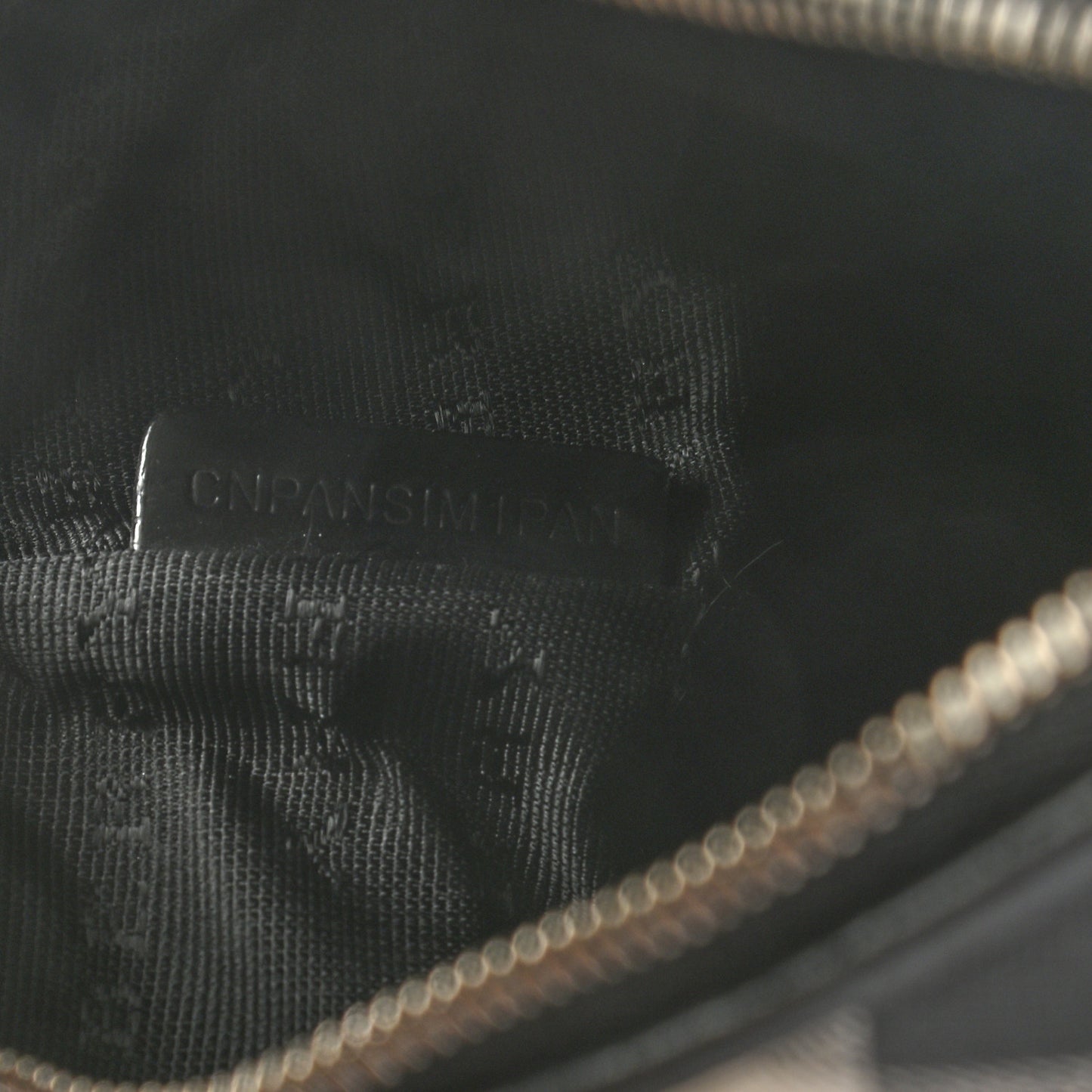 Nova Check Pouch Black