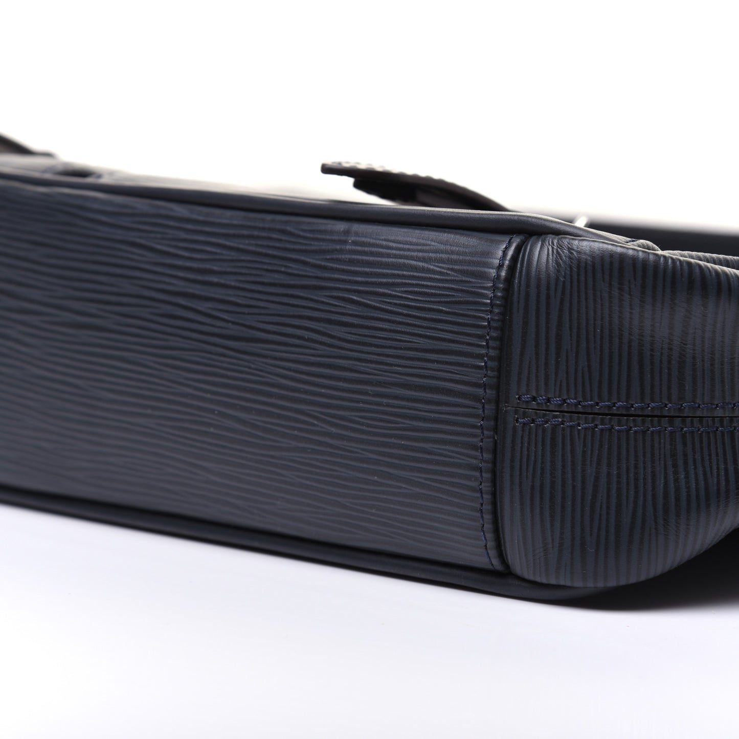 Epi Christopher Messenger Navy Stripes