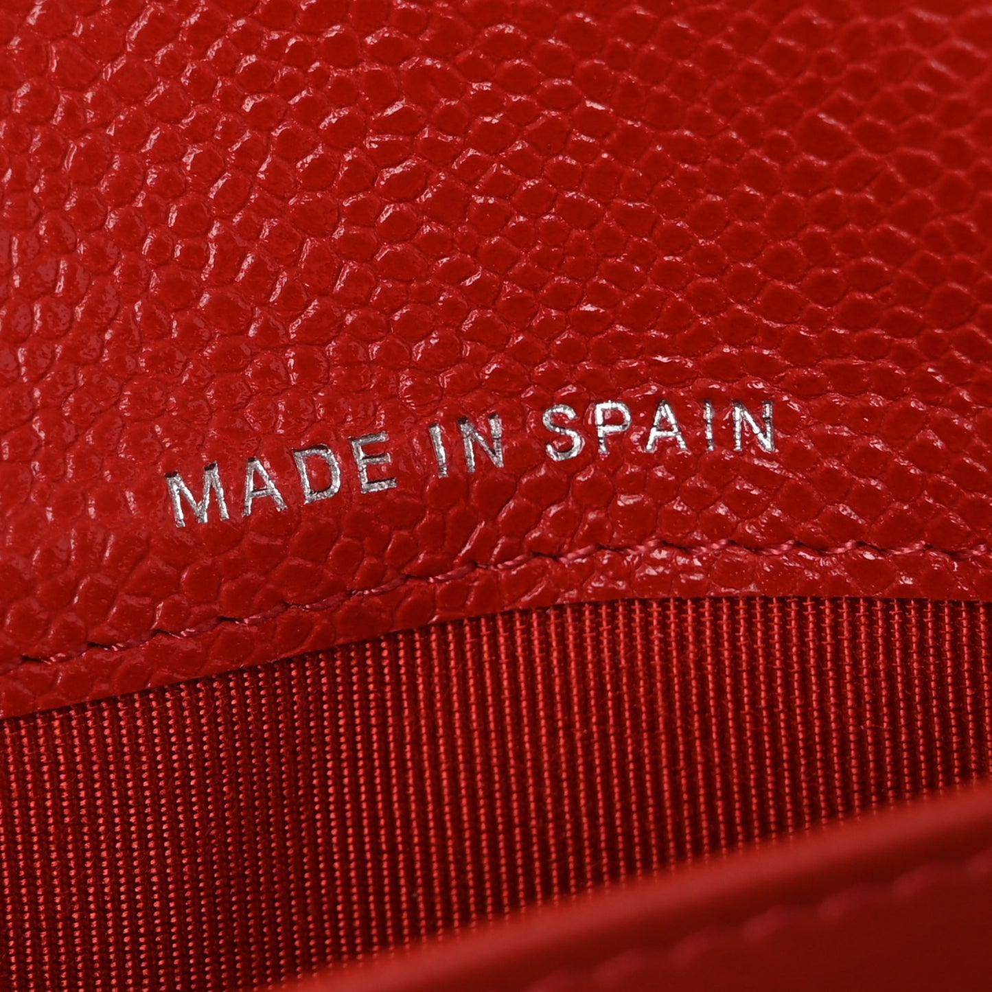 Caviar Quilted Medium Flap Wallet Red