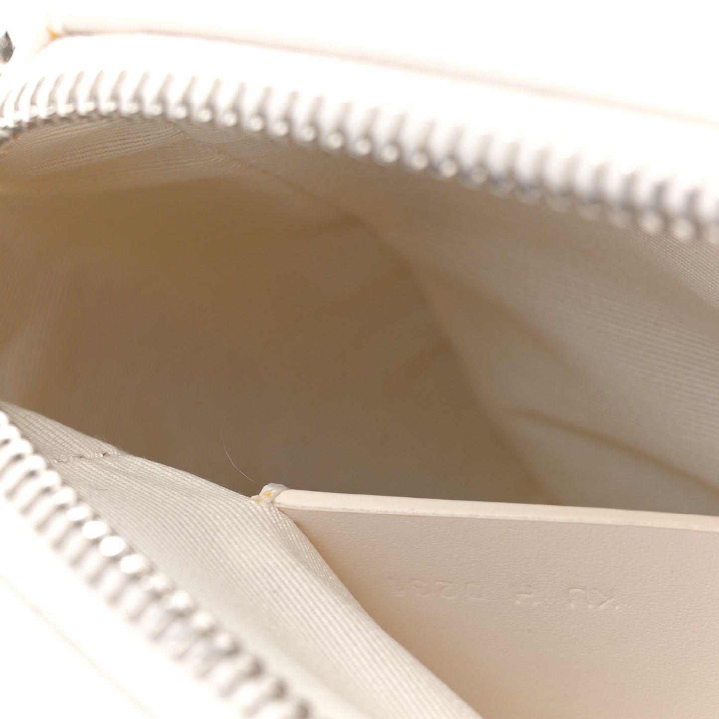 Box Calfskin XS Antigona Ivory