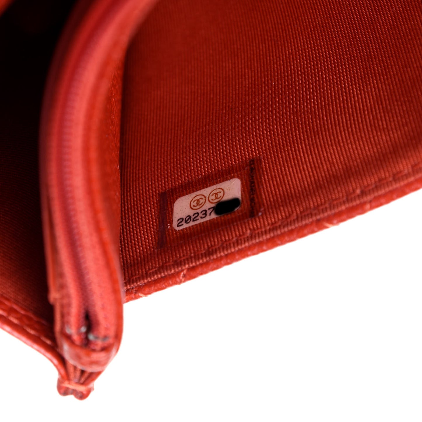 Caviar Quilted Wallet On Chain WOC Red