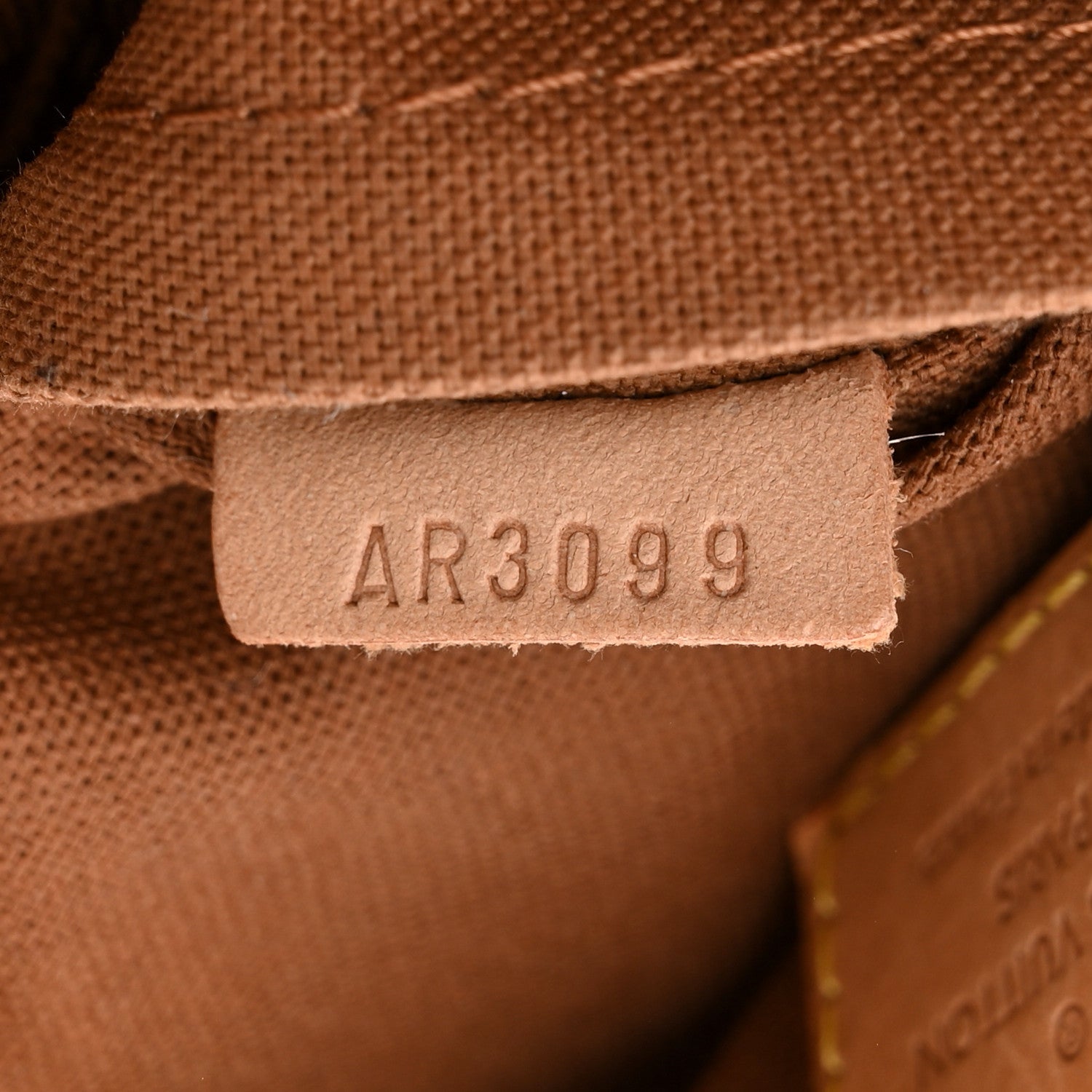 Louis Vuitton Monogram Trotteur Beaubourg 7 of 10