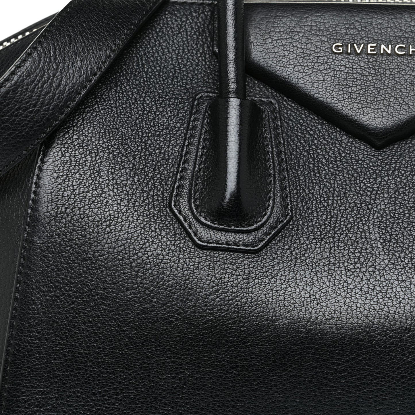 Sugar Goatskin Medium Antigona Black