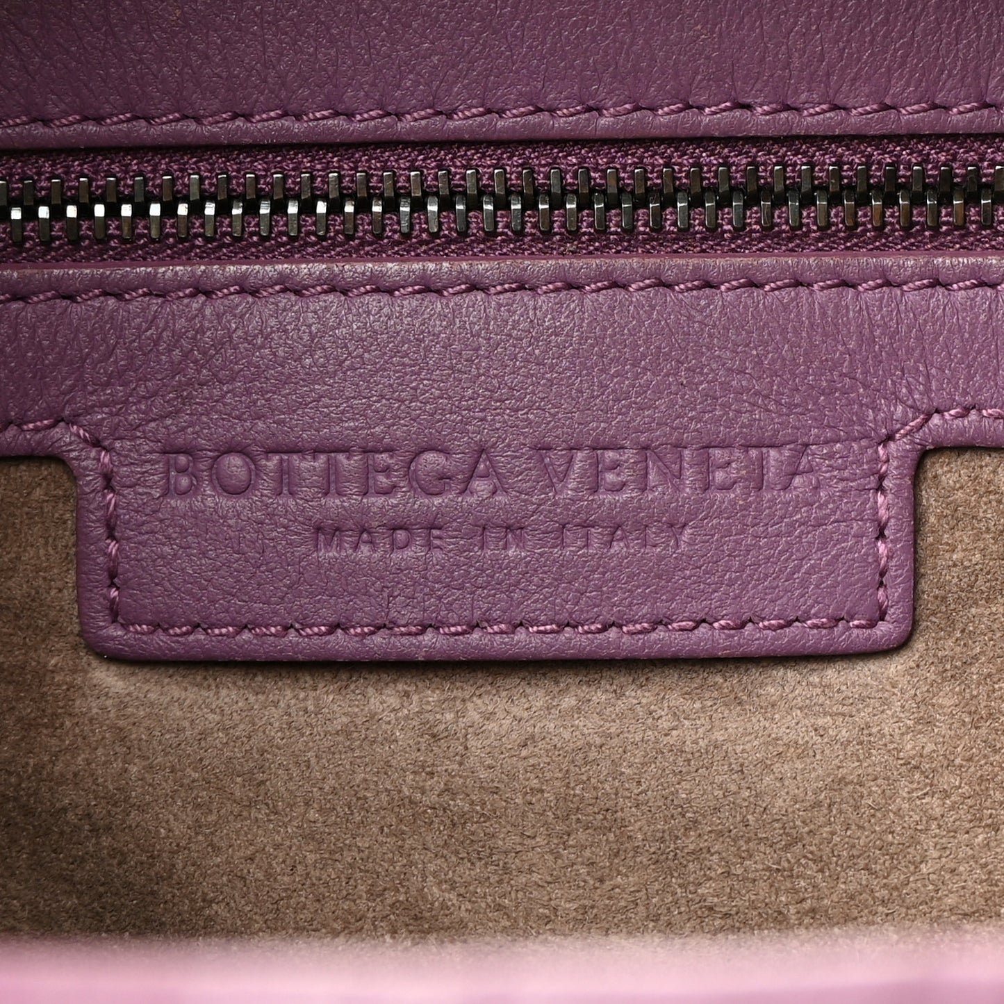 Nappa Intrecciato Large Veneta Hobo Corot
