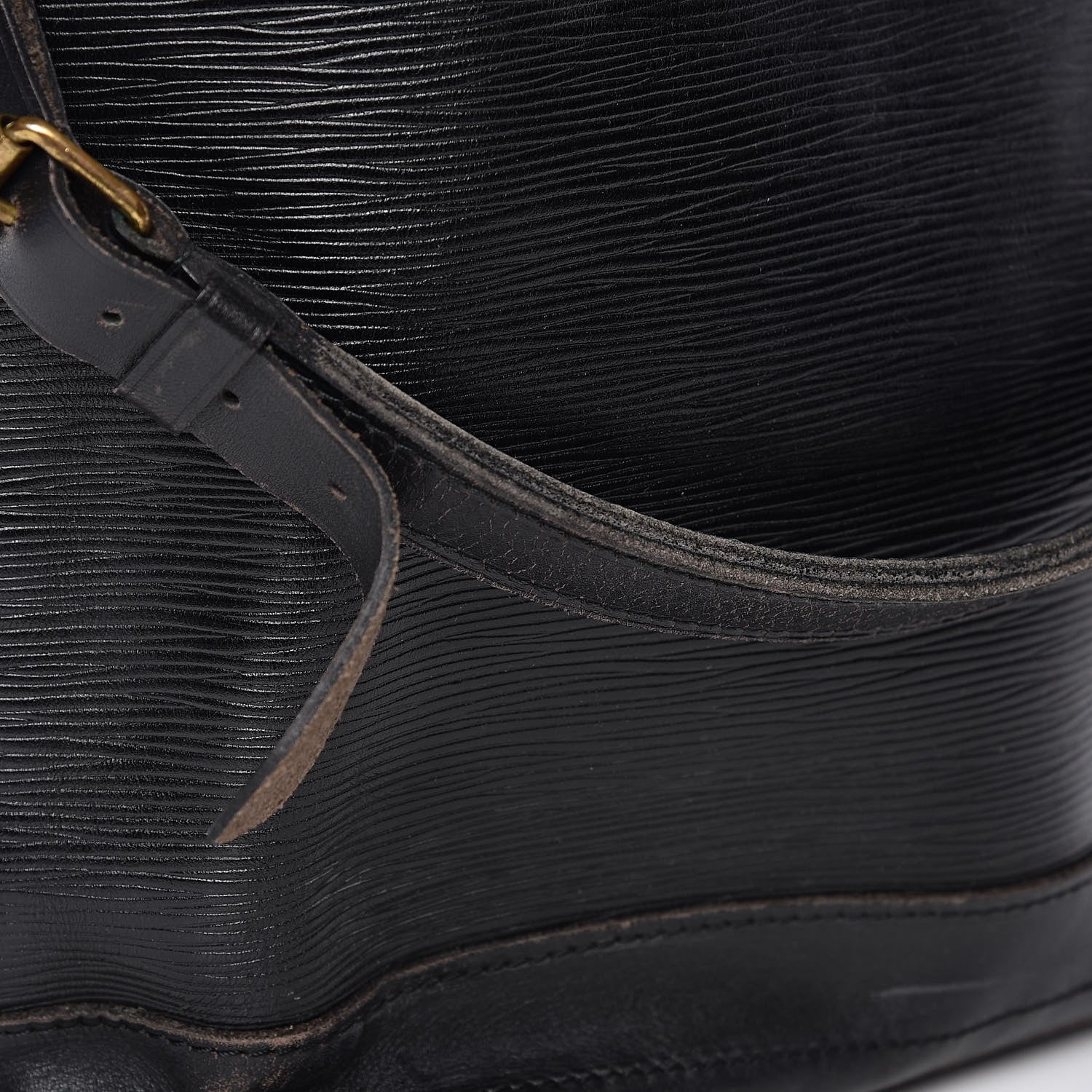 Louis Vuitton Epi Noe Black 12 of 18