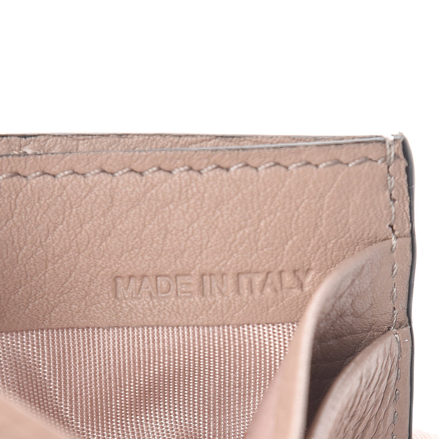 Pebbled Calfskin Rockstud Card Holder Poudre