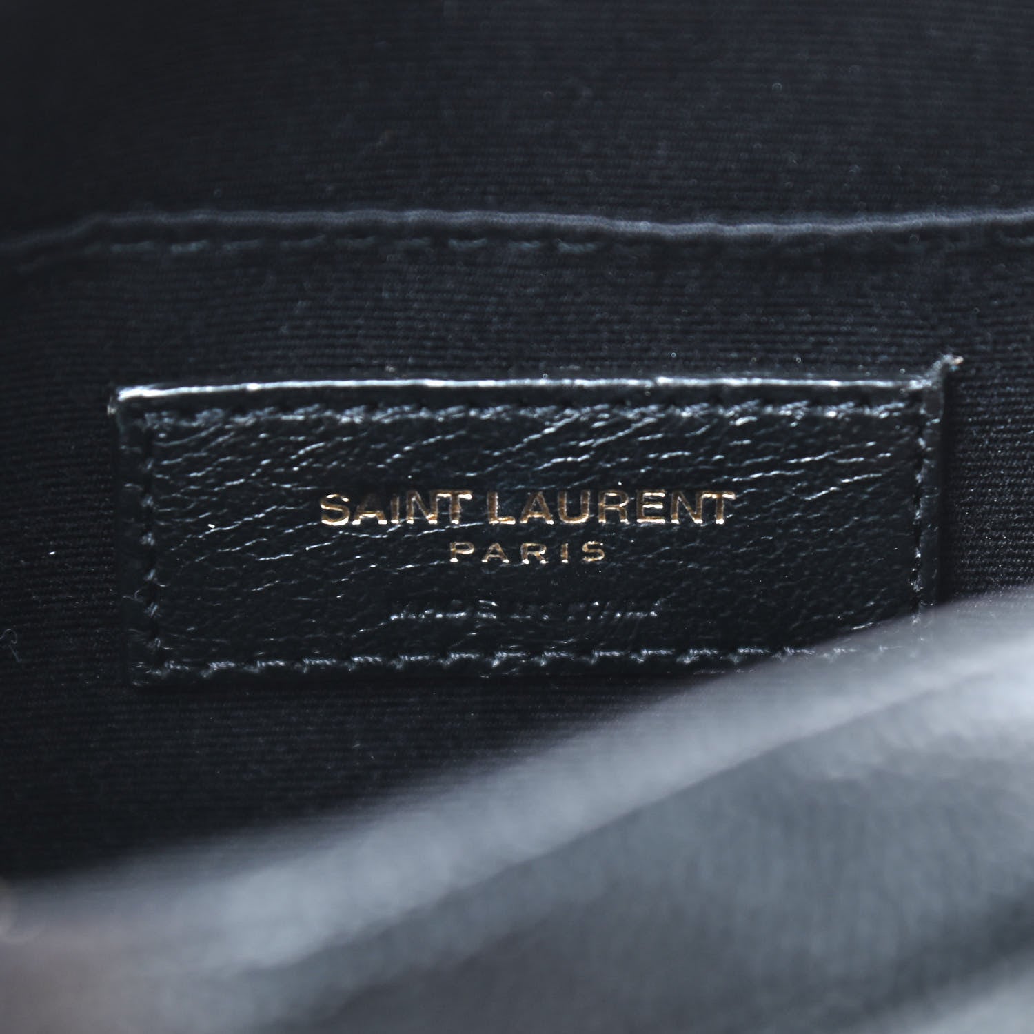 Saint Laurent Grain De Poudre Matelasse Chevron Quilted Round Vinyle Camera Bag Black 8 of 8