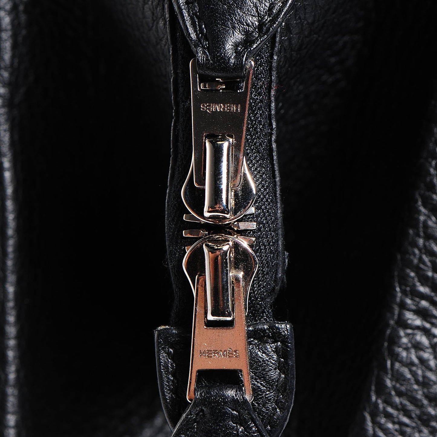 Togo Paris Bombay 40 Black