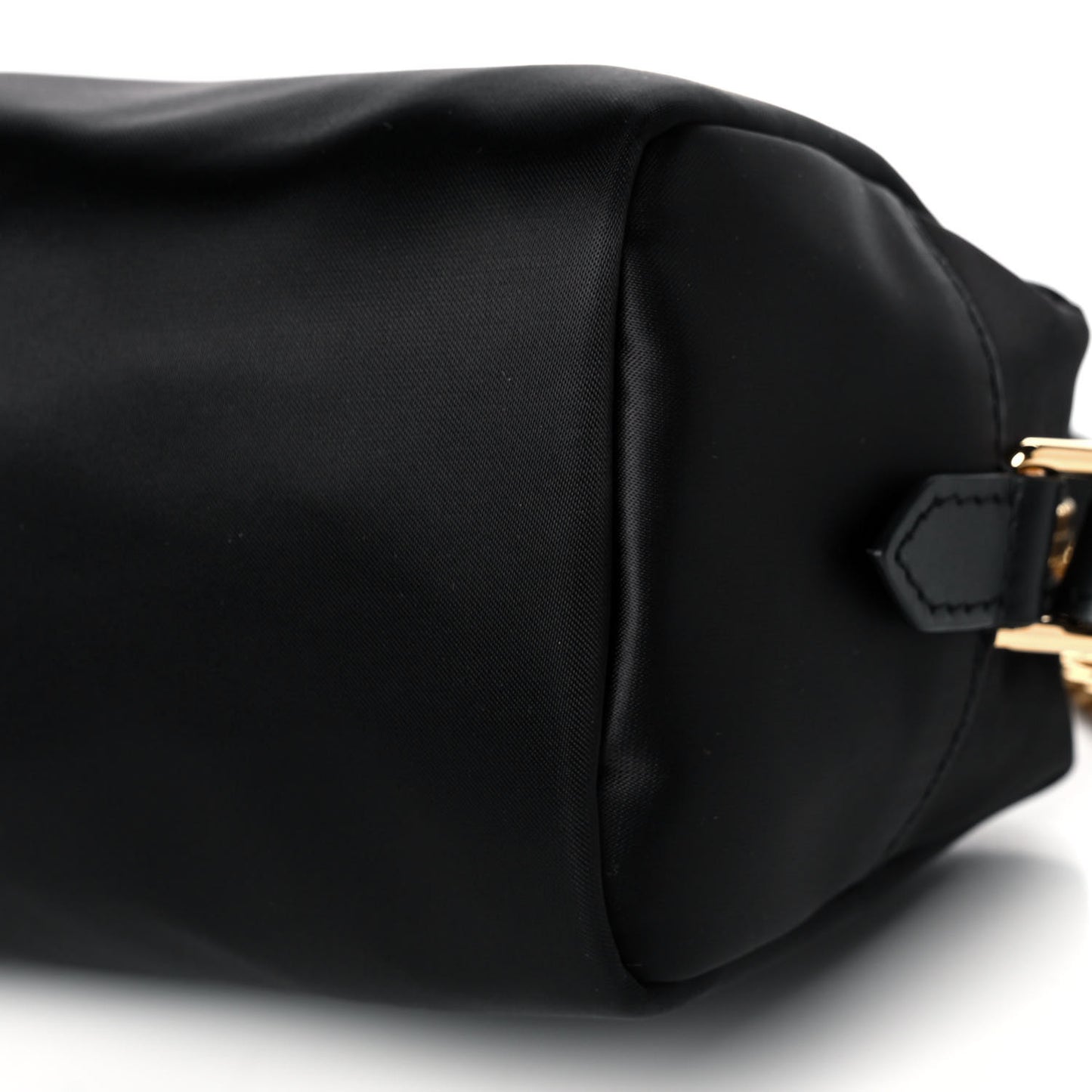 Nylon Medium Pouch Chain Black