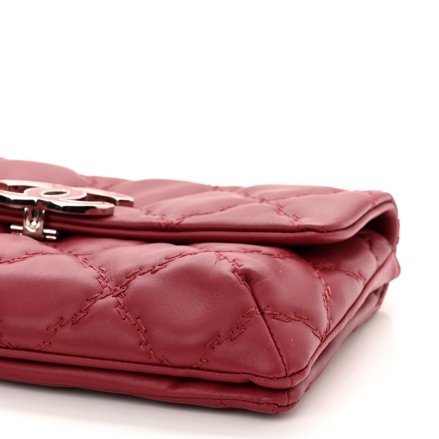 Calfskin Quilted Double Stitch Hamptons Clutch with Chain Red