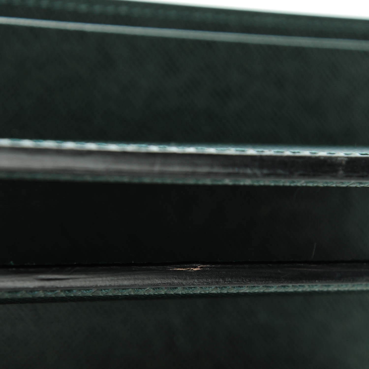 Louis Vuitton Taiga Accessoires De Bureau 2 Piece Desk Set Epicea 7 of 8