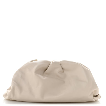 Bottega Veneta Smooth Butter Calf The Pouch Oversized Clutch Plaster 1 of 10