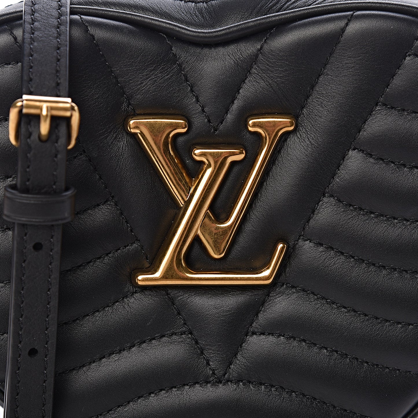 Calfskin New Wave Heart Bag Black
