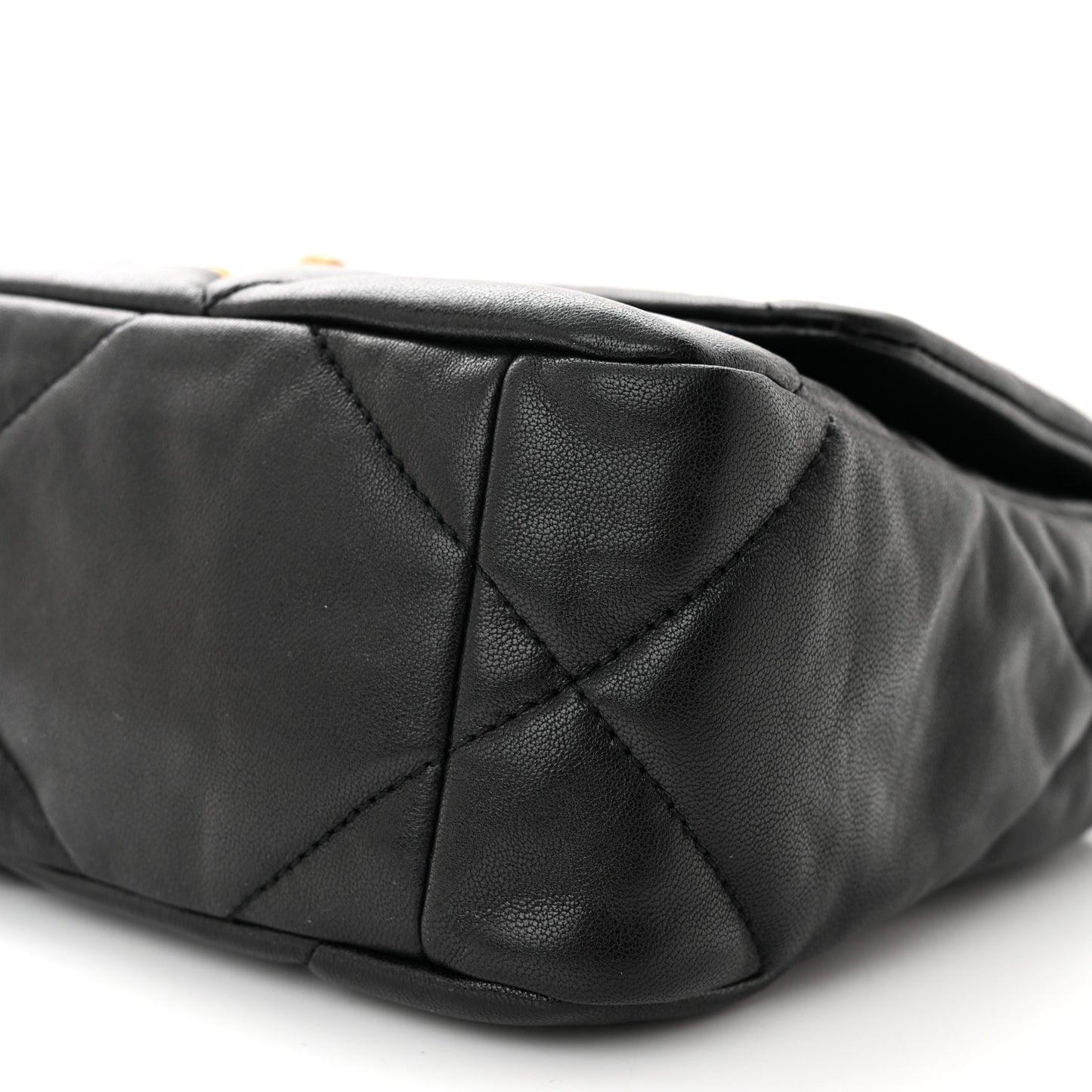 Lambskin Quilted Medium Chanel 19 Flap Black