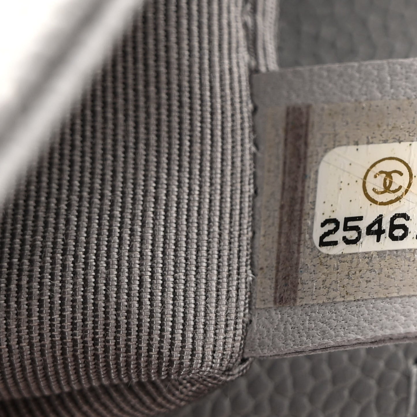 Caviar Quilted Medium Urban Companion Flap Grey
