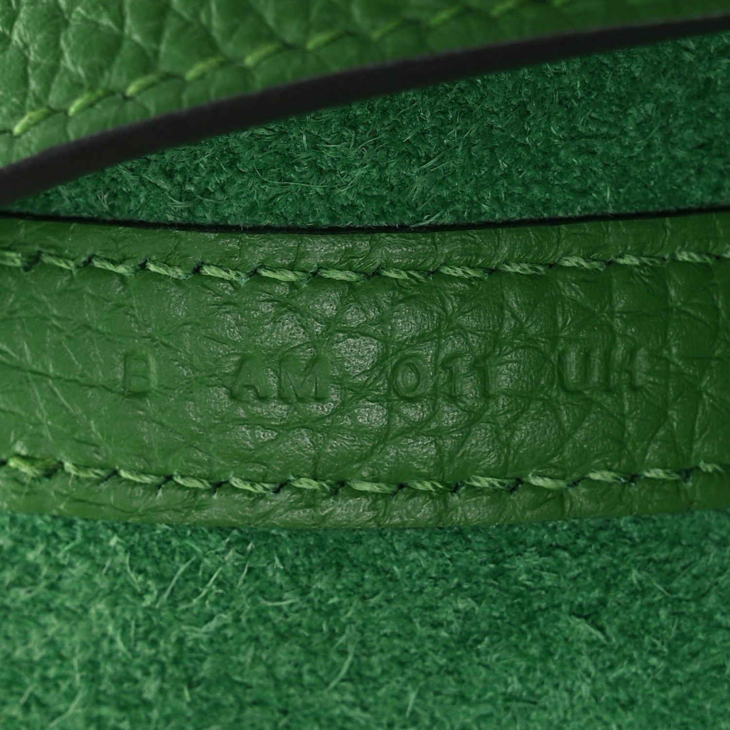 Hermes Taurillon Clemence Picotin Lock 18 PM Vert Yucca 1925300