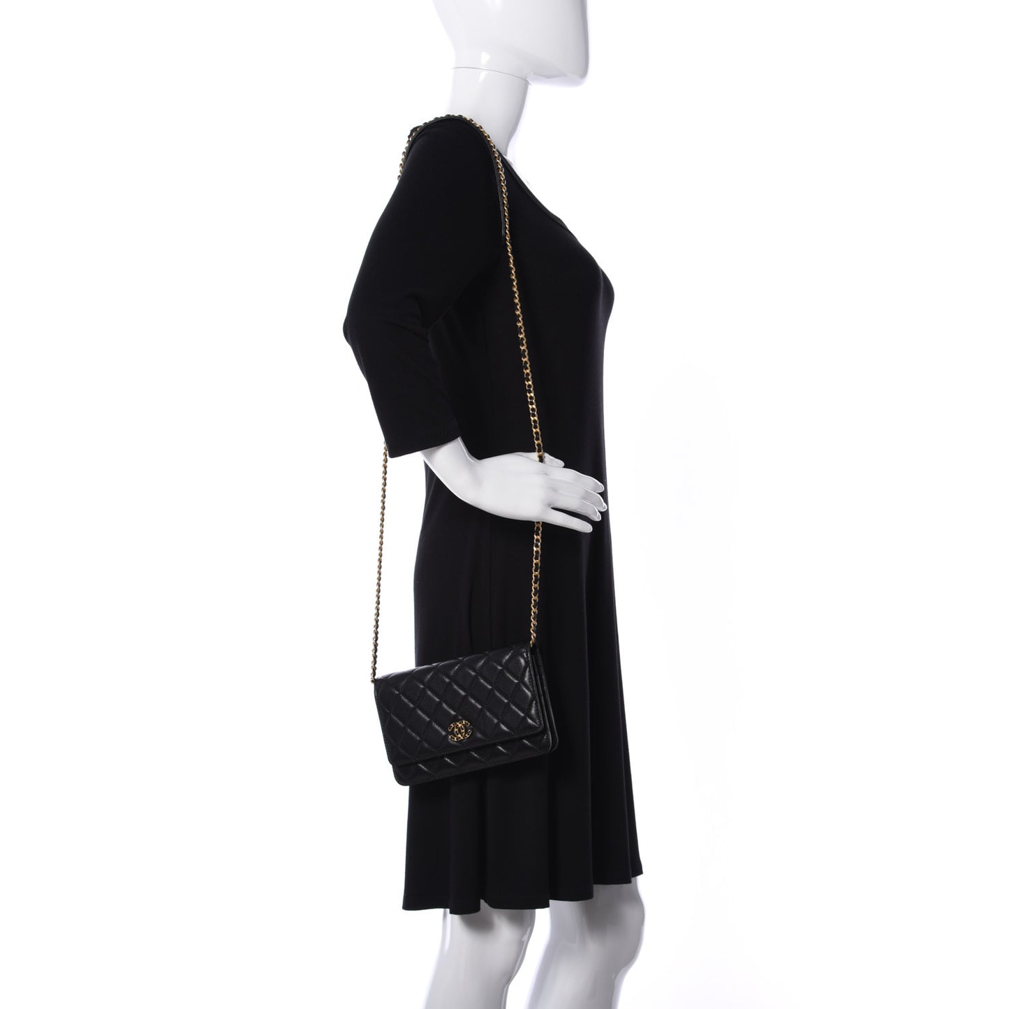 Lambskin Quilted Infinity Wallet On Chain WOC Black