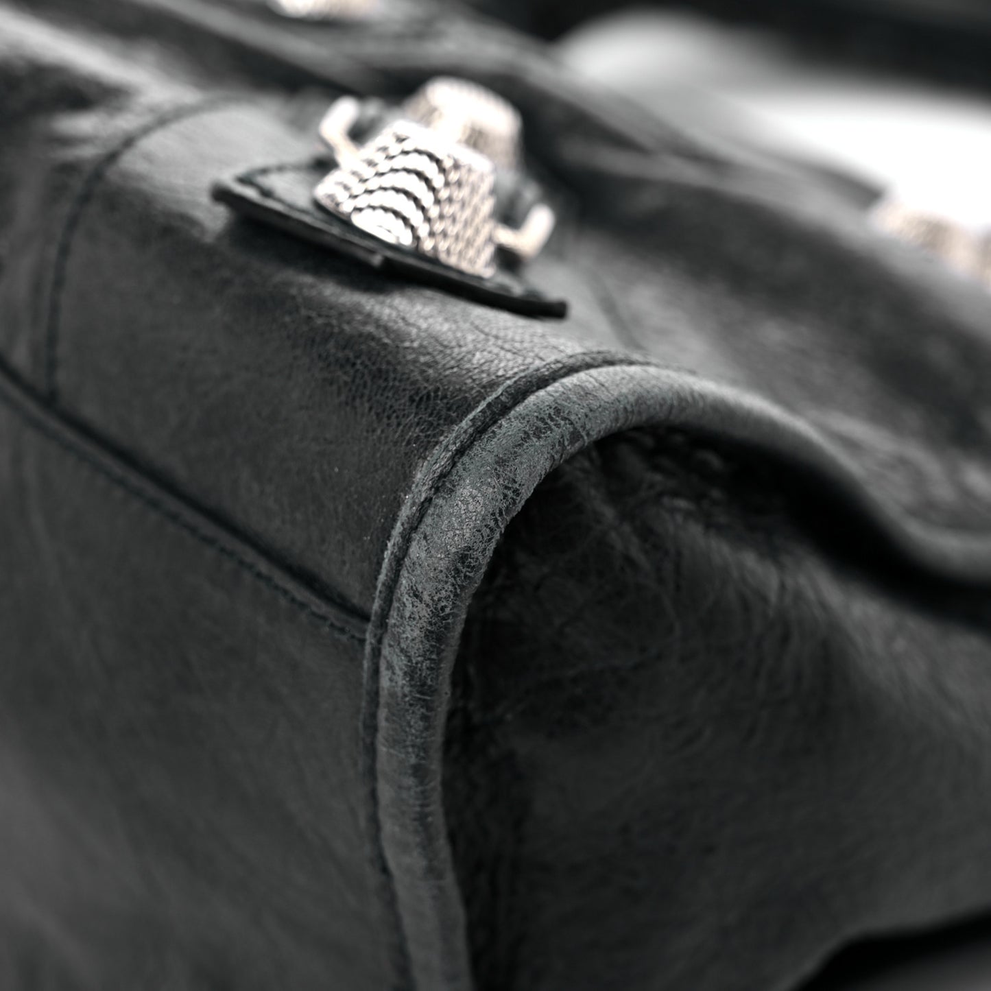 Agneau Giant 21 Silver Hardware City Black