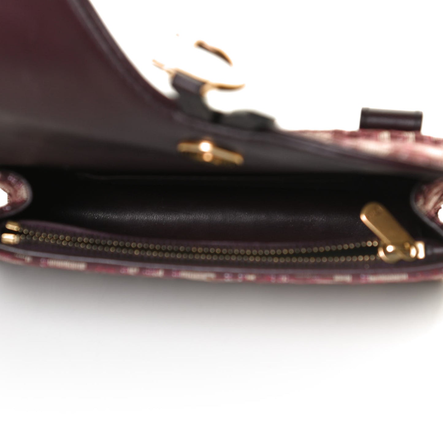 Oblique Saddle Belt Bag Bordeaux