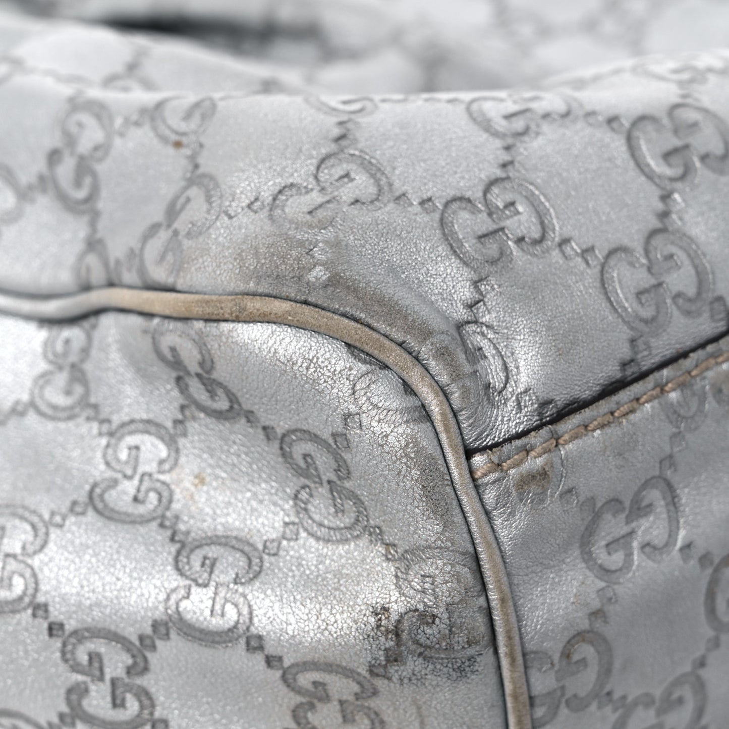 Metallic Guccissima Medium Sukey Tote Silver