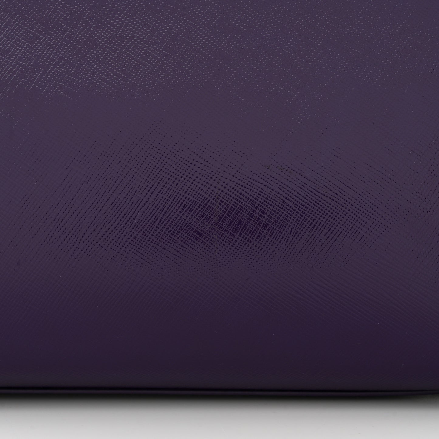 Saffiano Vernice Pyramid Bag Viola Talco