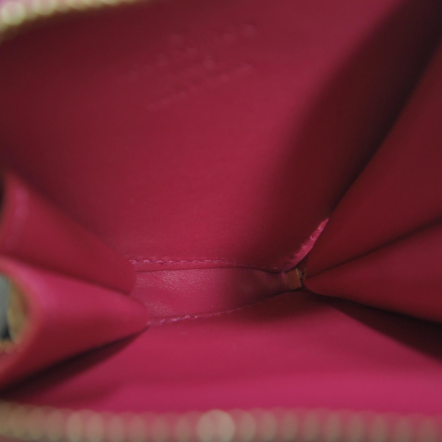 Louis Vuitton Vernis Heart Coin Purse 7 of 9
