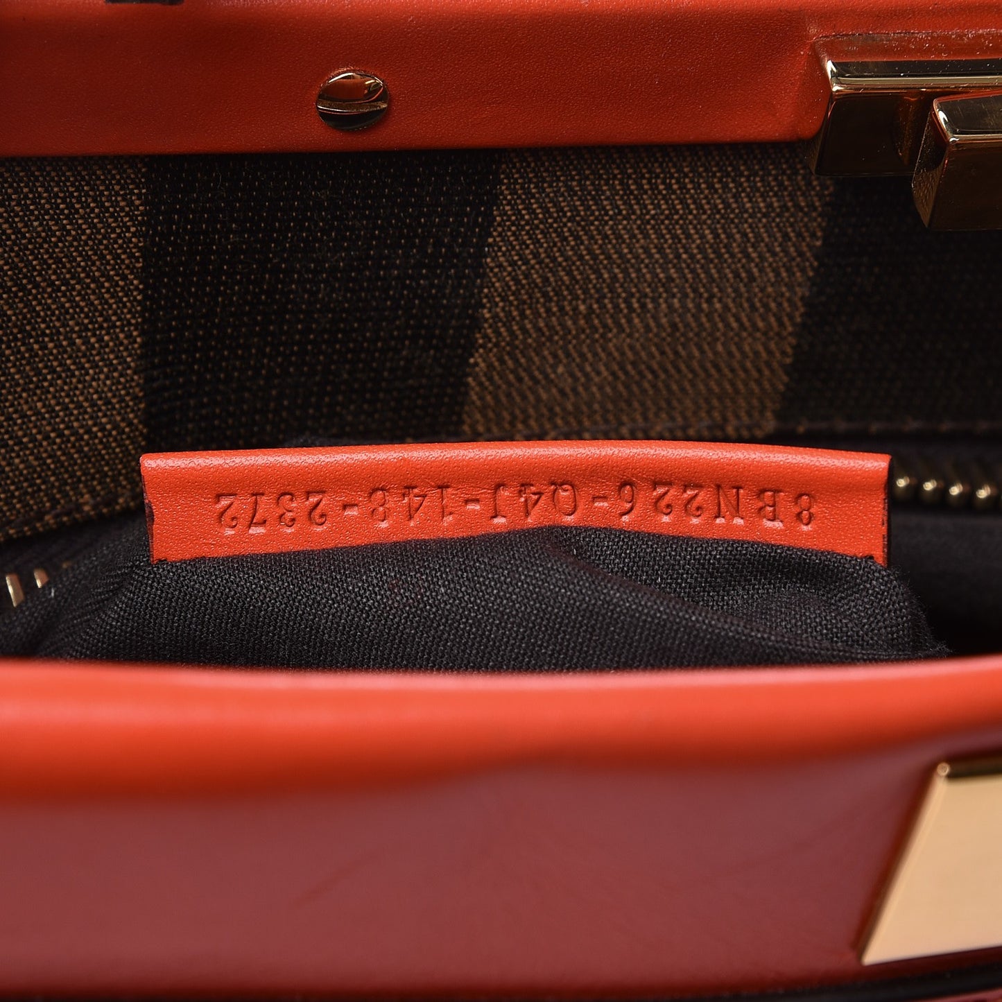 Vitello Morgan Fabric Jacquard Pequin Medium Peekaboo Iconic Satchel Papavero Tobacco Black