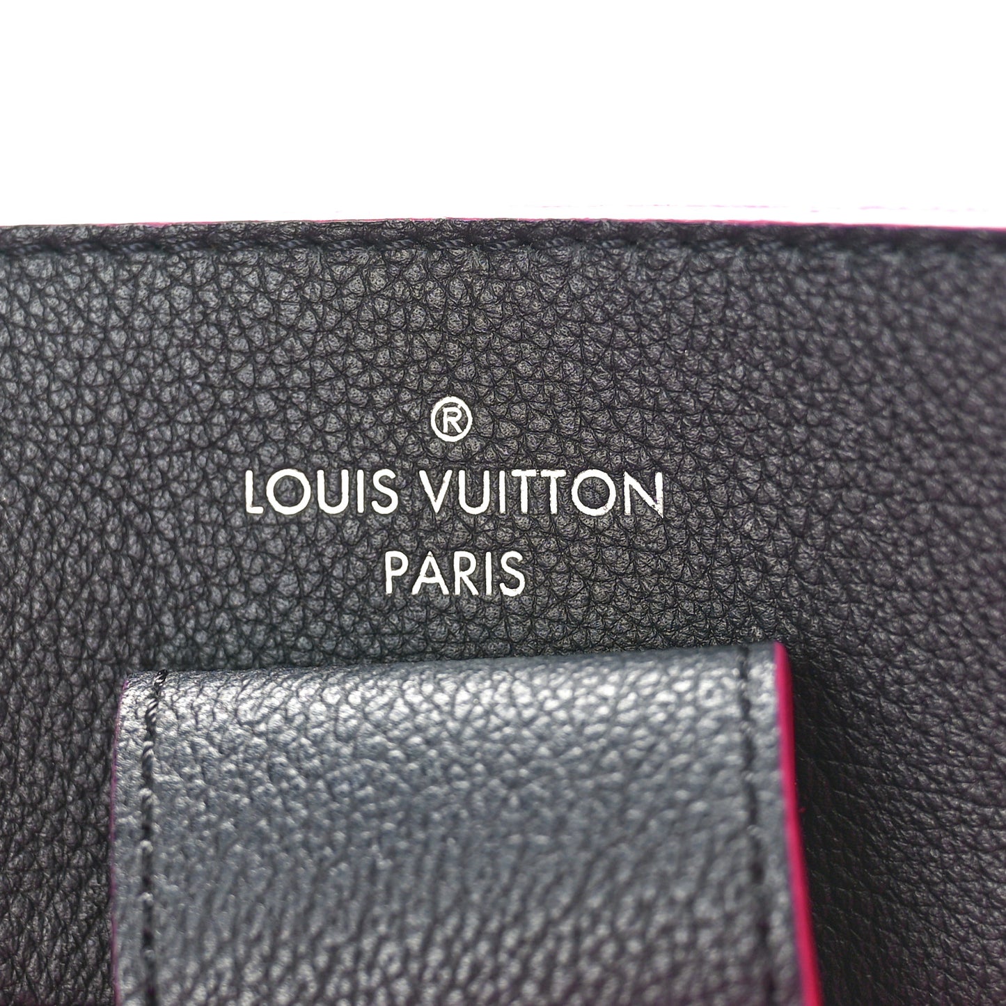 Calfskin Lockme Bucket Black