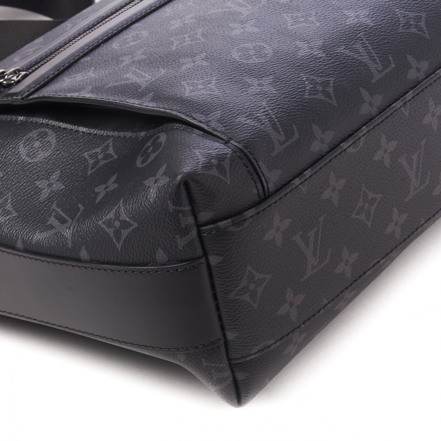 Monogram Eclipse Odyssey Messenger MM