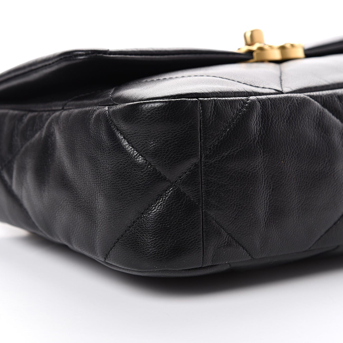 Goatskin Quilted Medium 19 Flap Black