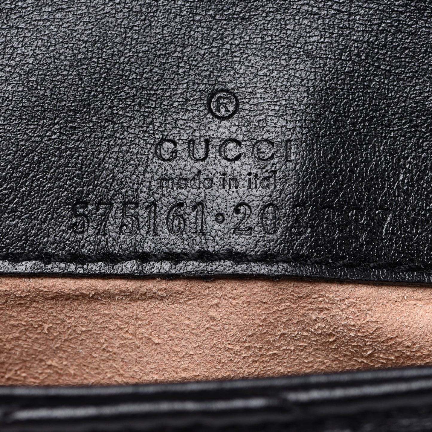 Calfskin Matelasse GG Marmont 2.0 Coin Purse On A Chain Black