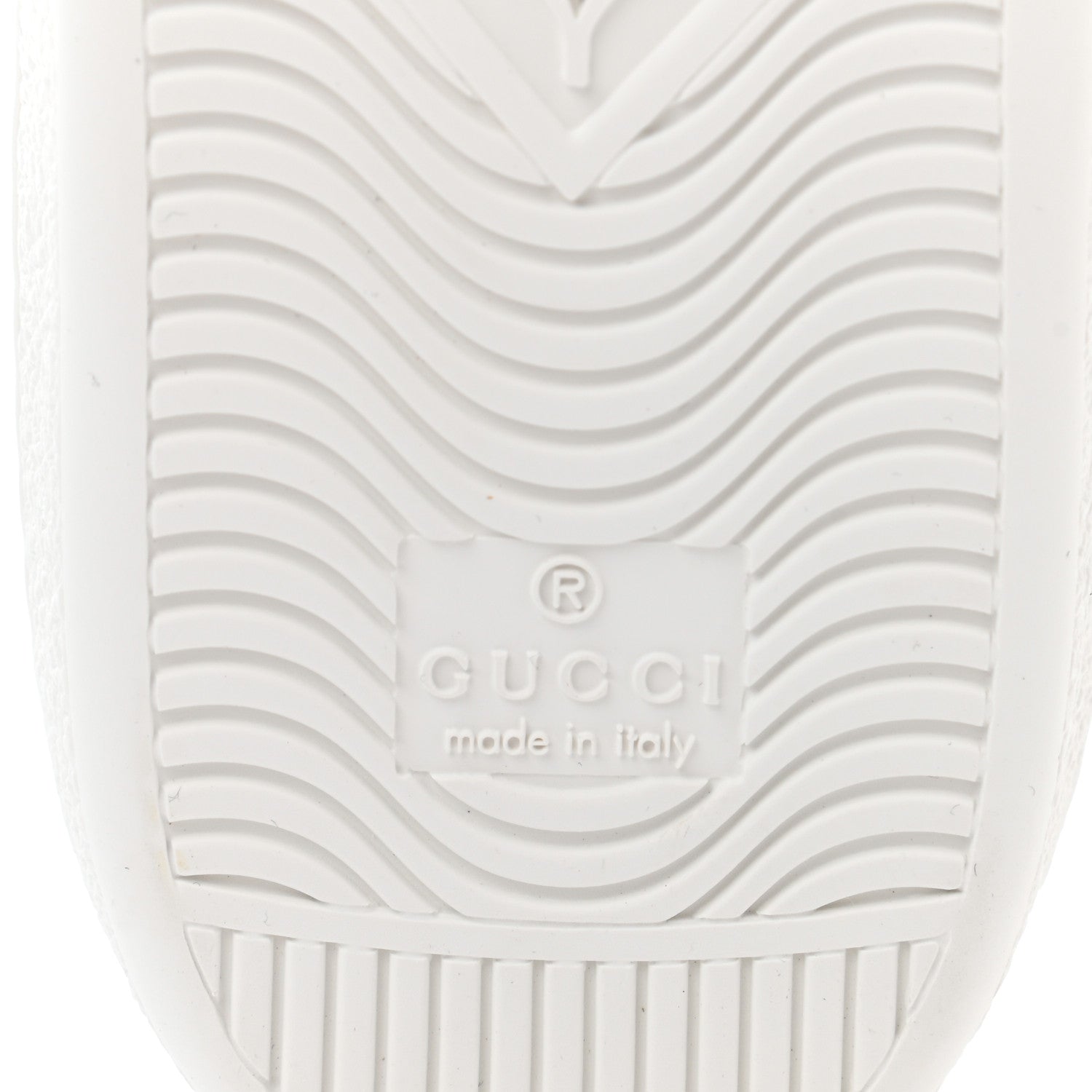 Gucci Calfskin Interlocking G Perforated Womens Ace Sneakers 37.5 White Wild Rose 6 of 9