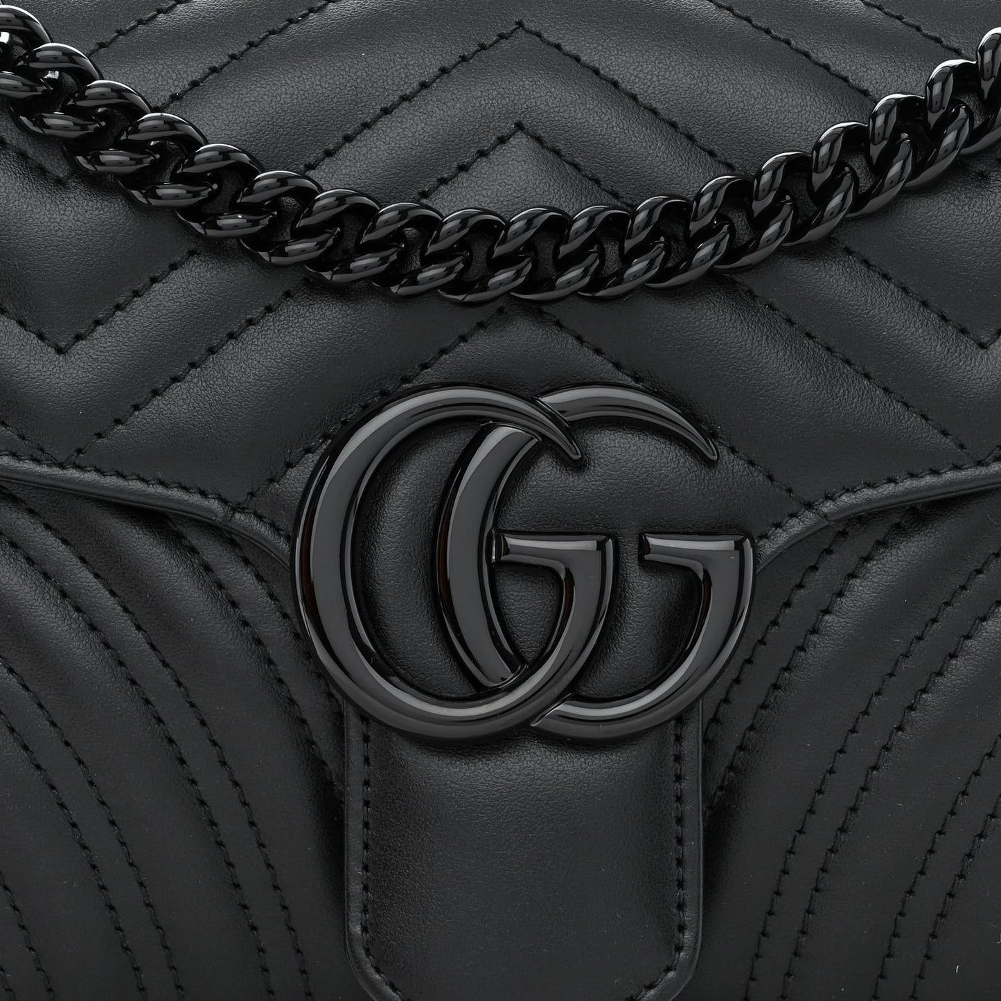 Calfskin Matelasse Monochrome Small GG Marmont Shoulder Bag Black