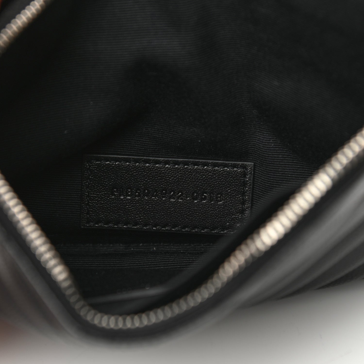Saint Laurent Grain De Poudre Chevron Monogram Bill Pouch Black 7 of 10