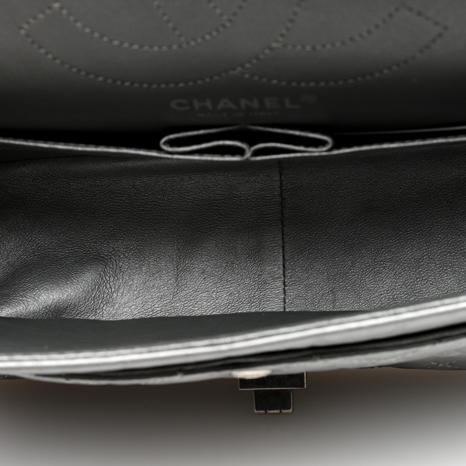 Chanel Metallic Aged Calfskin Quilted 2.55 Reissue 226 Flap Silver 5 of 10