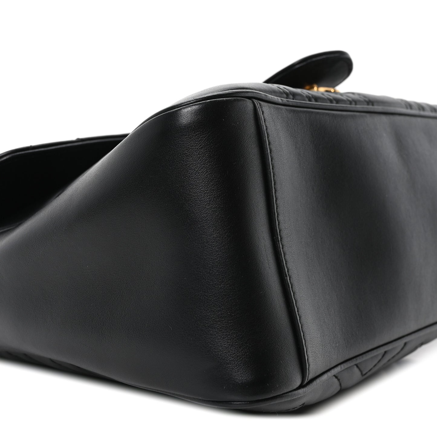 Calfskin Matelasse Medium GG Marmont Top Handle Shoulder Bag Black