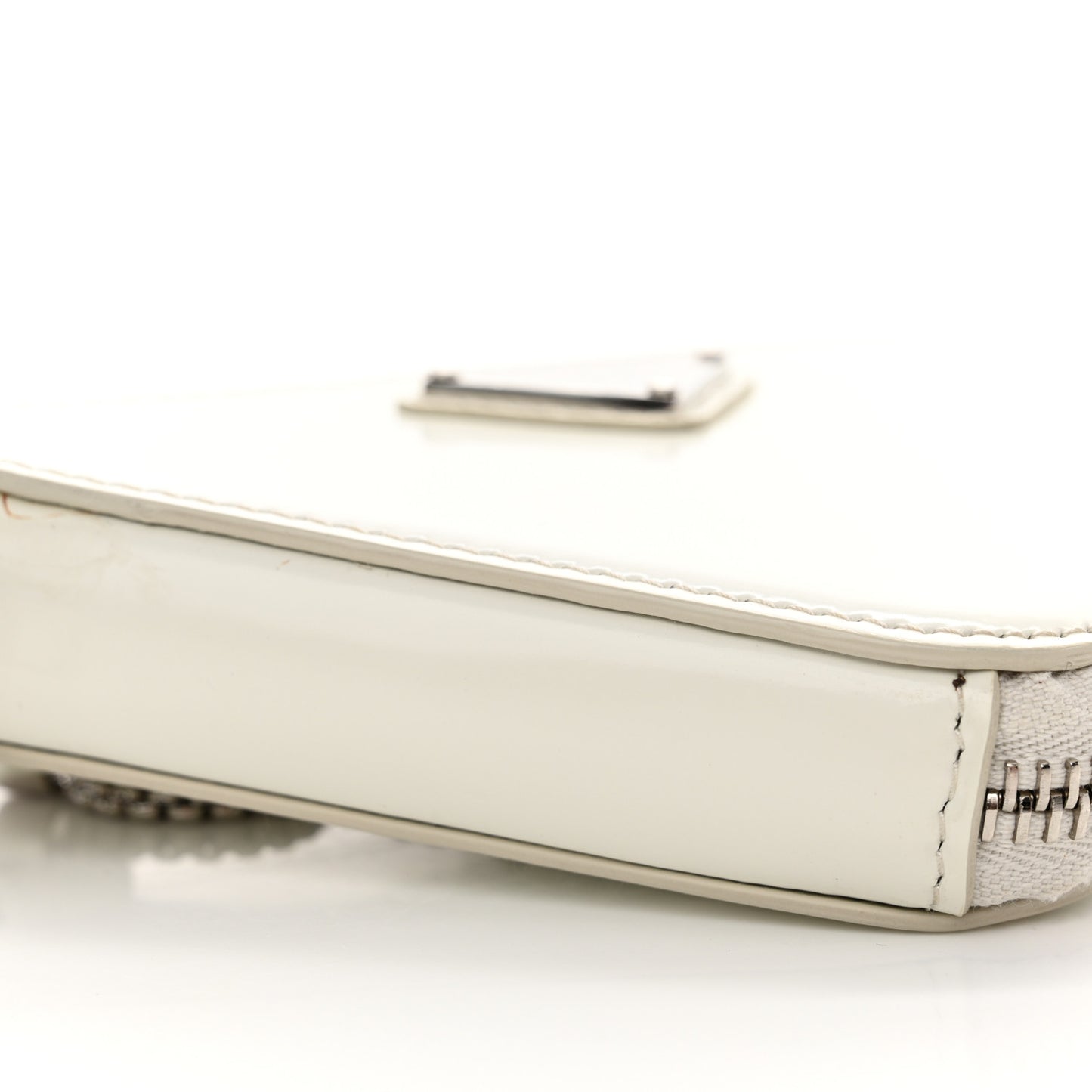 Spazzolato Mini Triangle Chain Crossbody Pouch White