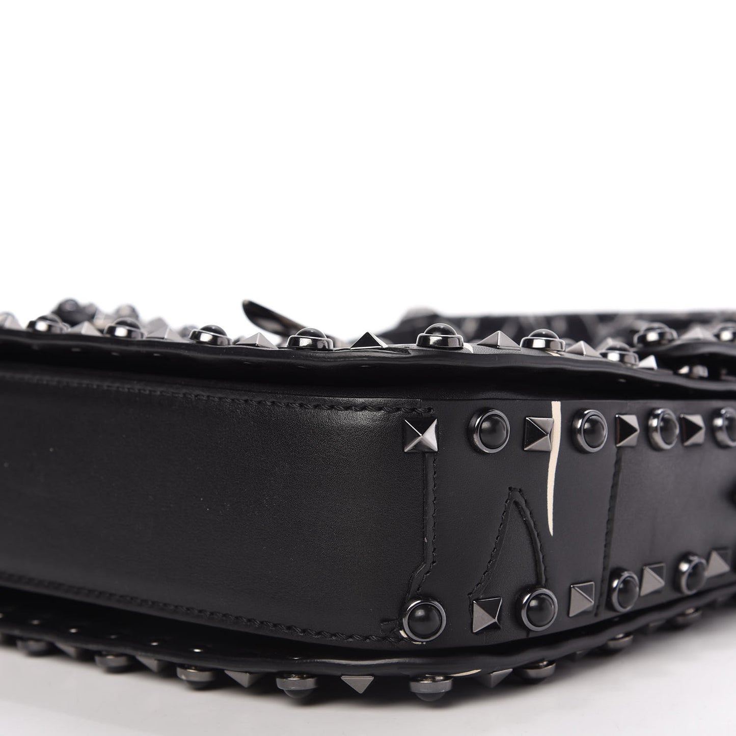 Calfskin Panther Medium Guitar Strap Rockstud Rolling Flap Saddle Bag Black