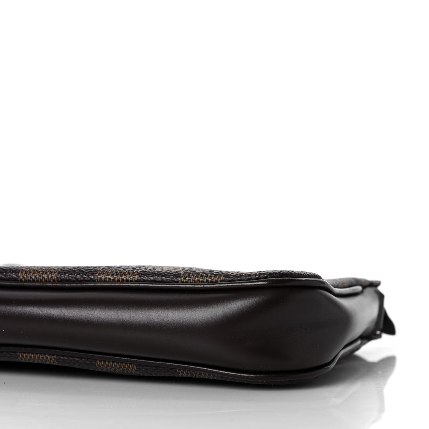 Damier Ebene Navona Pochette Accessories