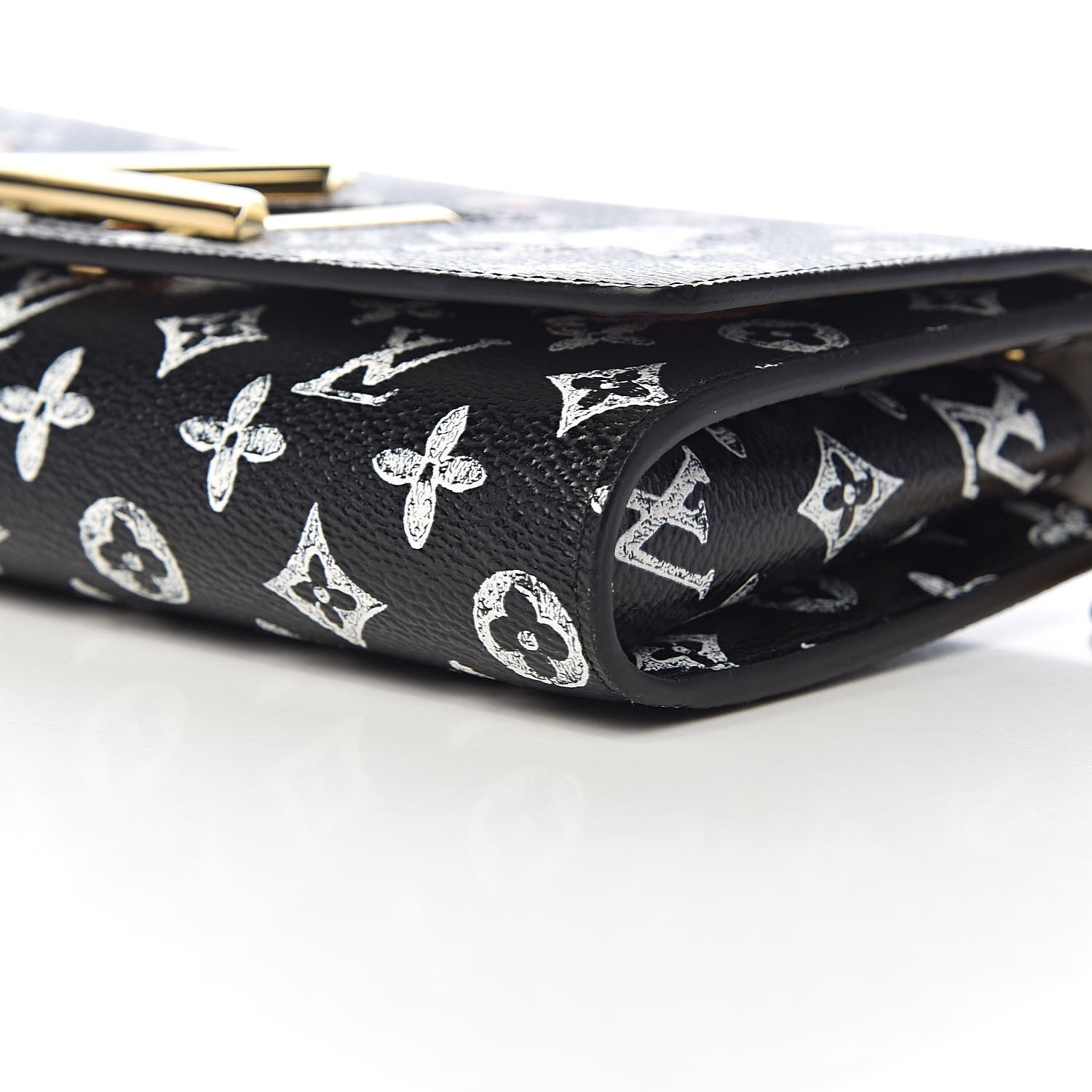 Louis Vuitton Catogram Twist Chain Wallet Black 8 of 9