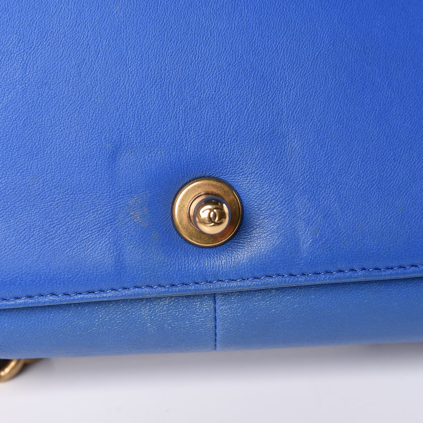 Lambskin Quilted Medium Boy Flap Blue