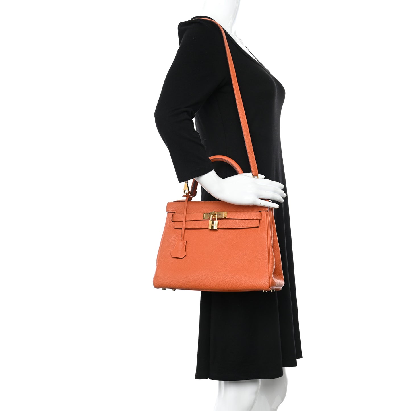 Togo Kelly Retourne 28 Orange