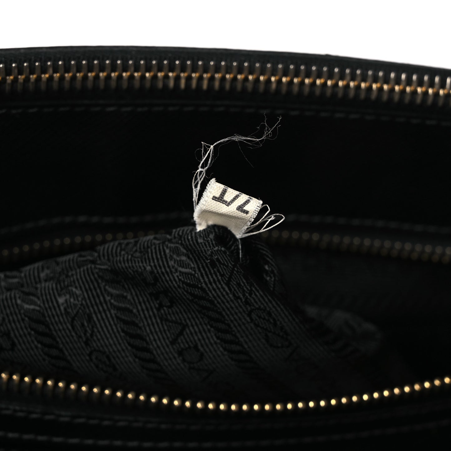 Saffiano Large Galleria Double Zip Tote Black