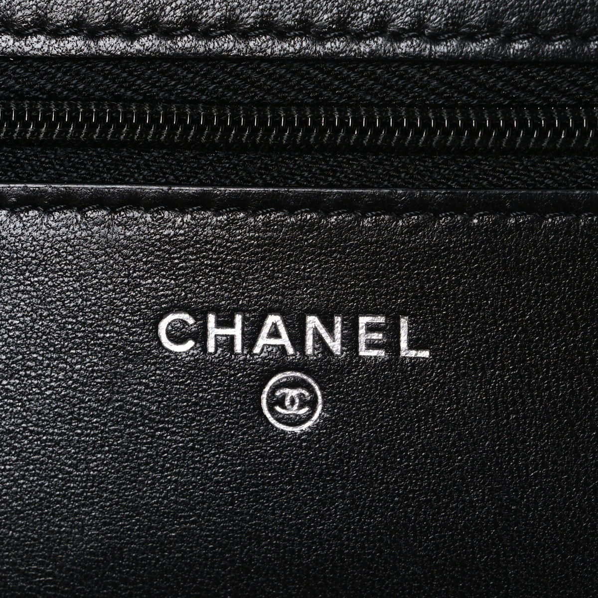 Lambskin Quilted Wallet On Chain WOC Black