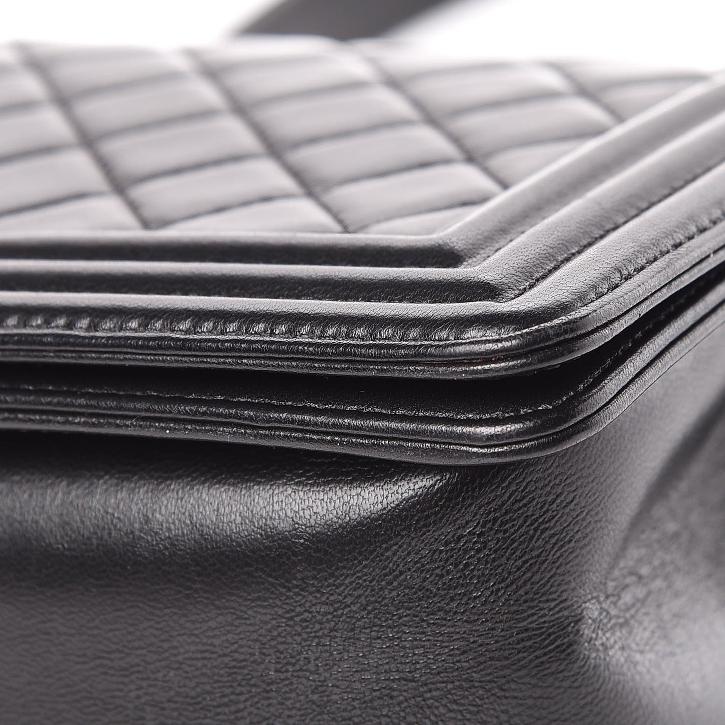 Lambskin Quilted Medium Boy Flap Black