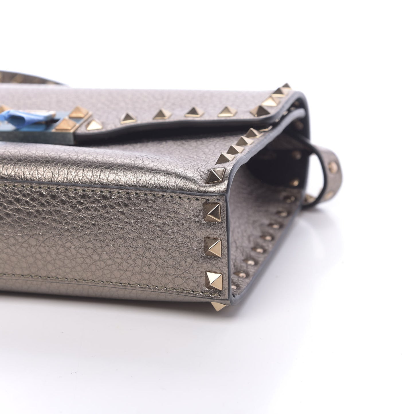 Metallic Pebbled Calfskin Medium Rockstud Flip Lock Crossbody Bag Sasso