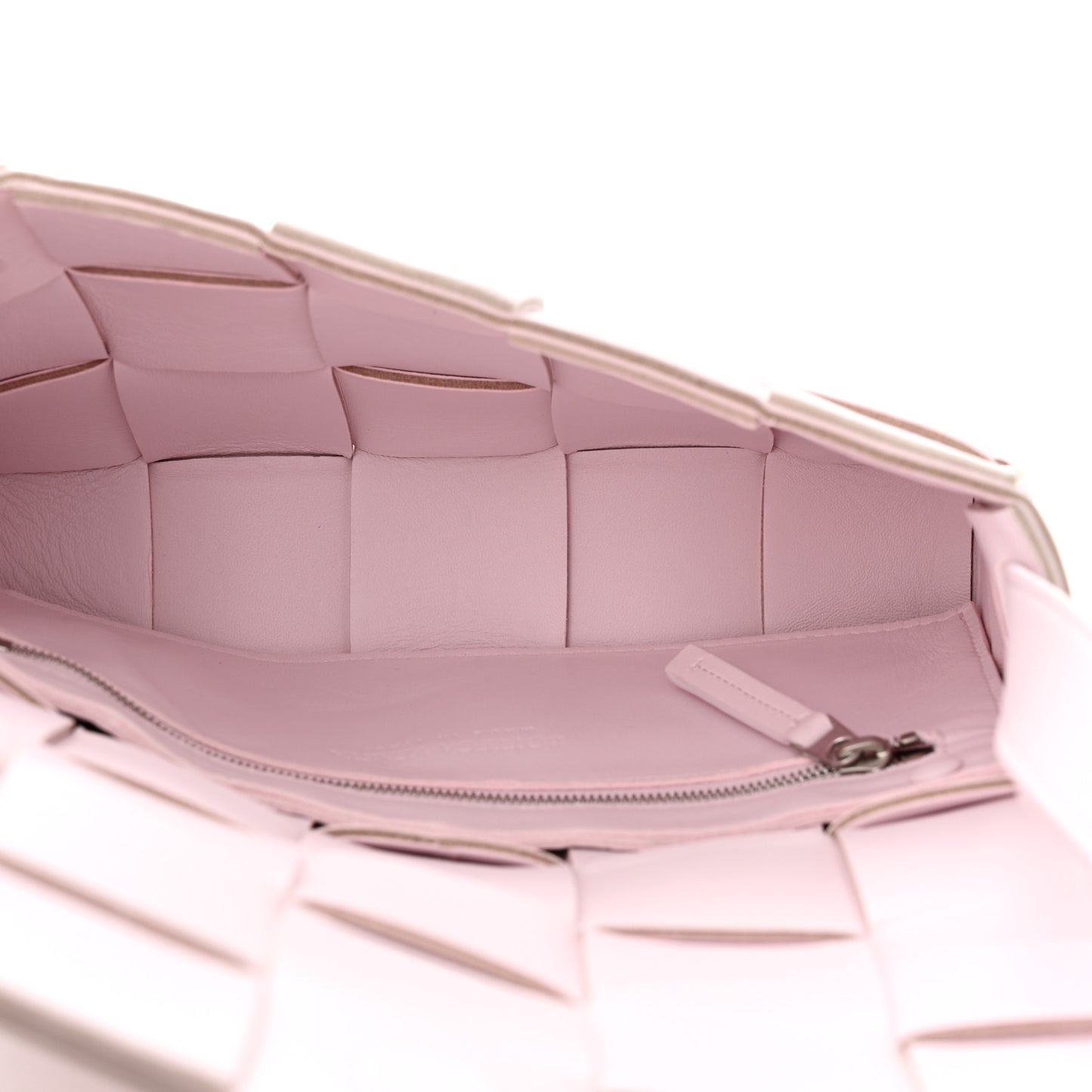 Lambskin Maxi Intrecciato Cassette Crossbody Bag Bliss Washed