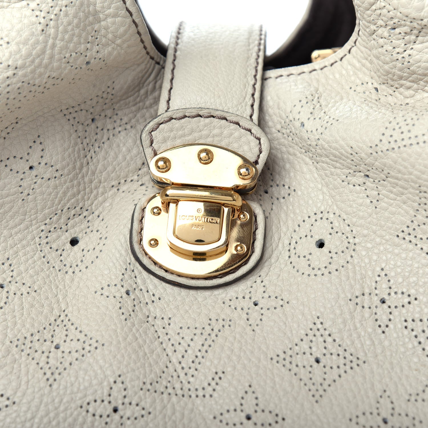 Louis Vuitton Mahina XL Ivory 10 of 10